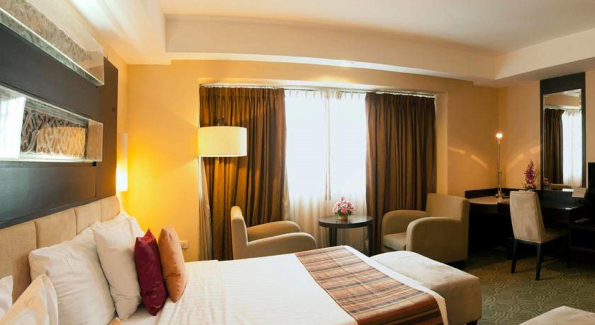 Grace Hotel Banguecoque Exterior foto